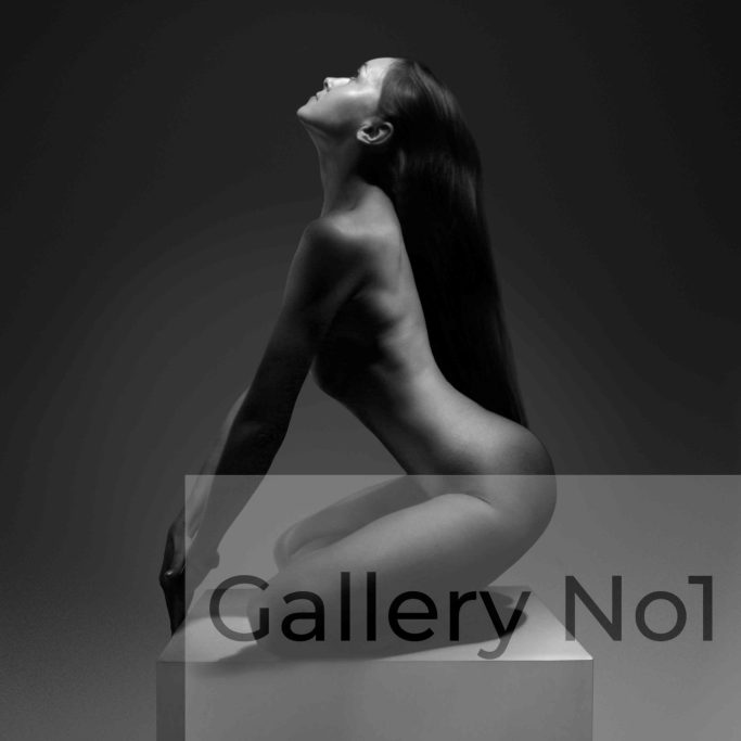 Find black & white photographs of naked women by Joerg Warda for sale