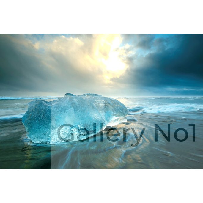 Search for a photograph of the Jökulsárlón Walrus shaped ice, Iceland