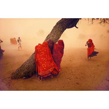 Steve McCurry - The Unguarded Moment: Thirty Years of Photographs